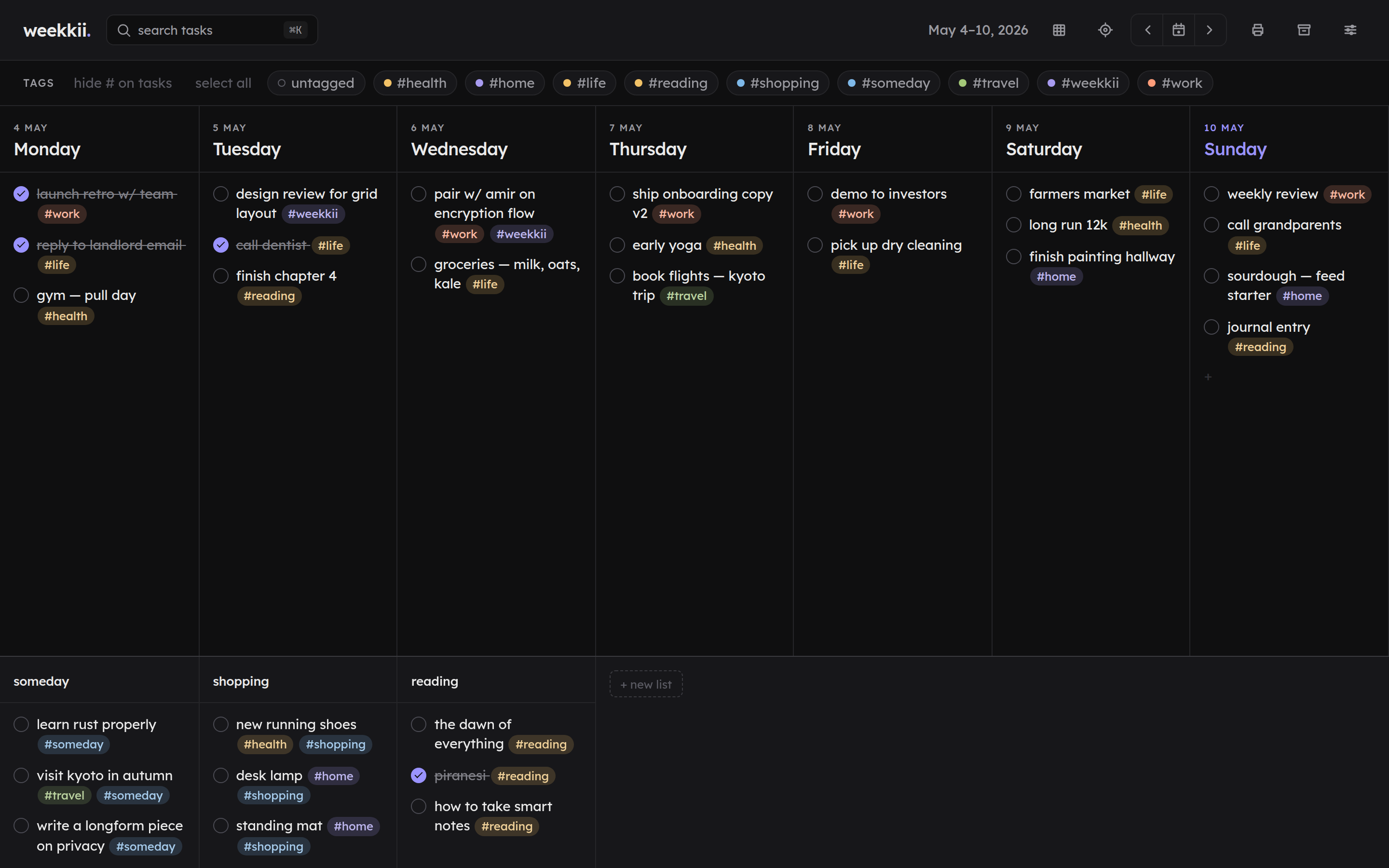 weekkii week screen in a browser, dark theme
